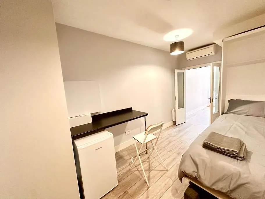 Charming Studio Apartment In Lee London