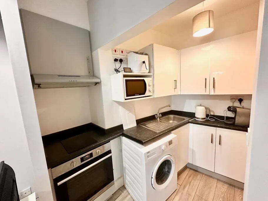 Charming Studio Apartment In Lee London